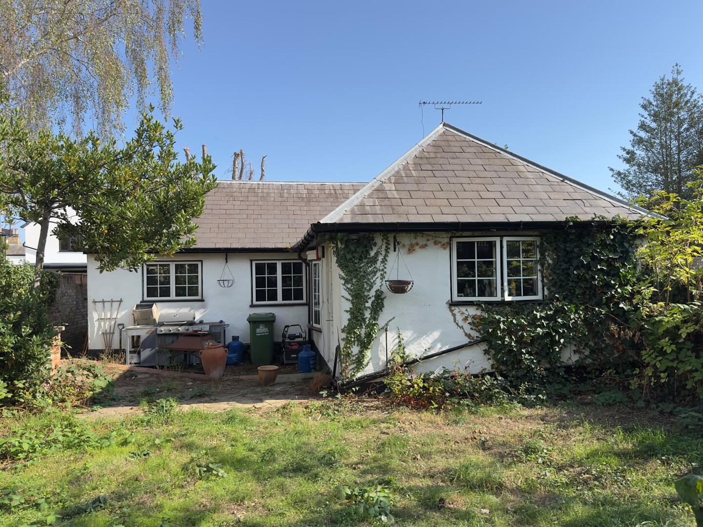 2 bed property in Flamstead End Road, Waltham Cross